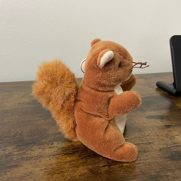 Ty Beanie Baby * Nuts the Squirrel * Date of birth: Jan 21, 1996 * - Picture 5 of 6